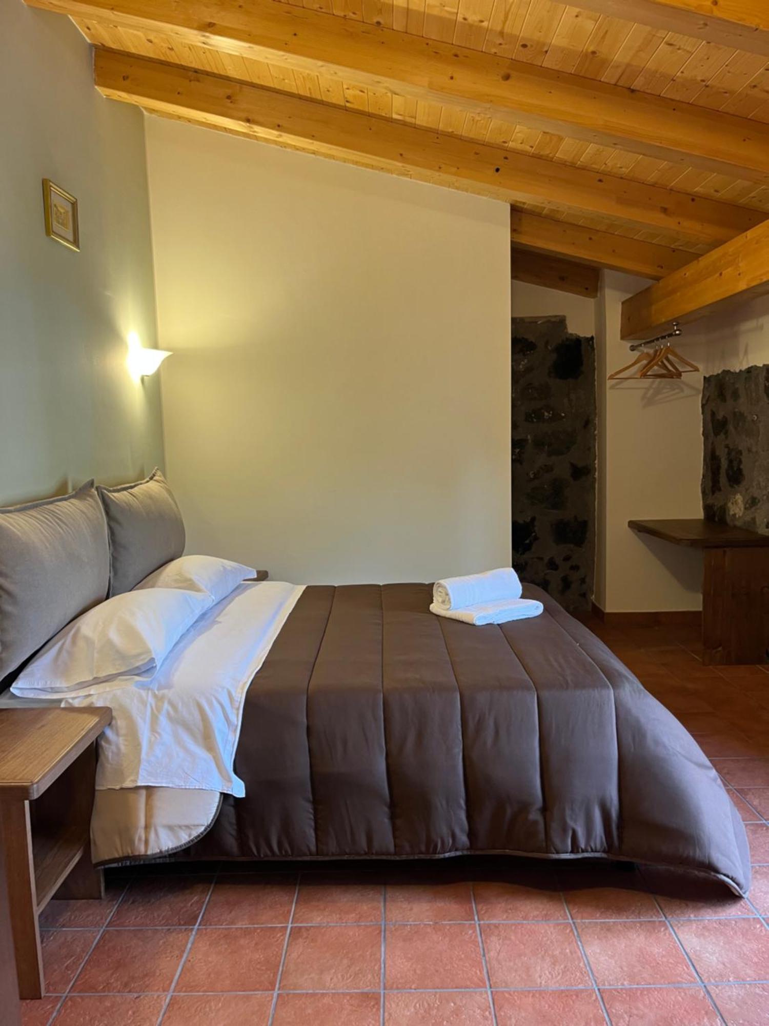 Ragalna Villa Casina Dell'Etna المظهر الخارجي الصورة